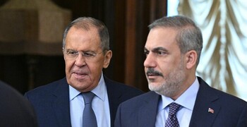 Лавров обсудил с турецким коллегой ситуацию в Сирии
