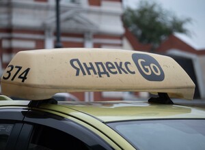 Такси дешеветь не собирается. Поездка по городу в среднем — тысяча рублей