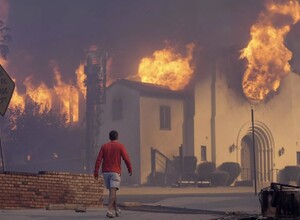 Канада окажет помощь США в тушении пожаров в Калифорнии
