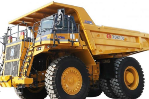 Карьерный самосвал XCMG XDR100